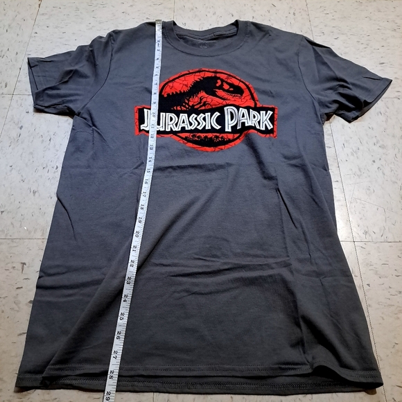 Jurassic Park Graphic T-Shirt - Gray and Red - Picture 7 of 8